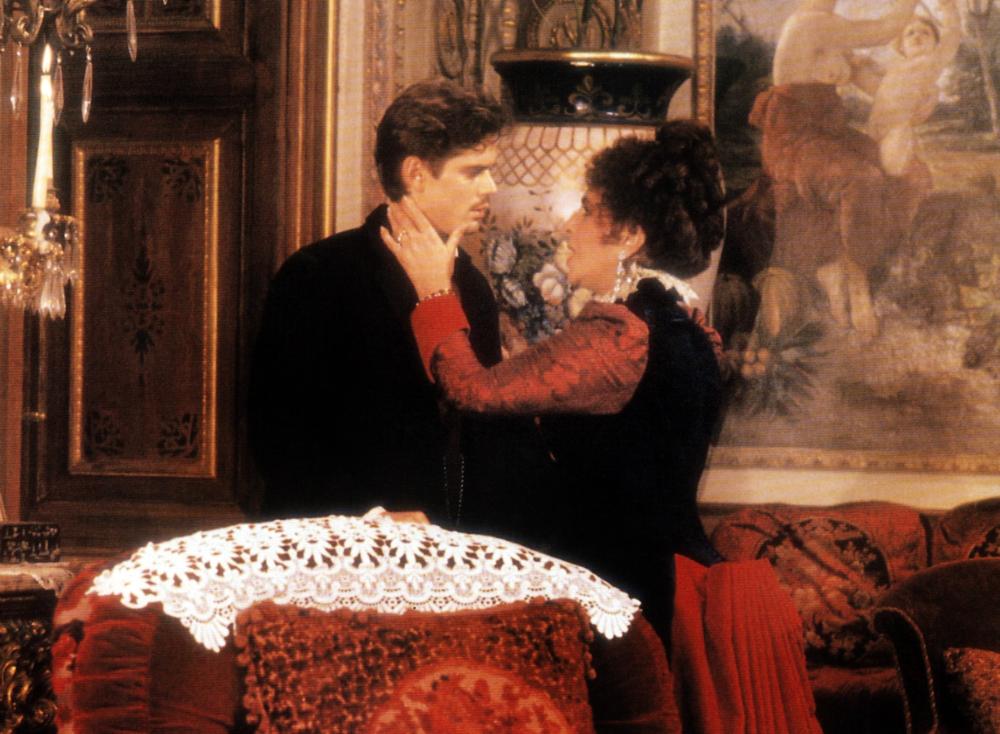 "Young Toscanini" Nadina's (Elizabeth Taylor) Dress