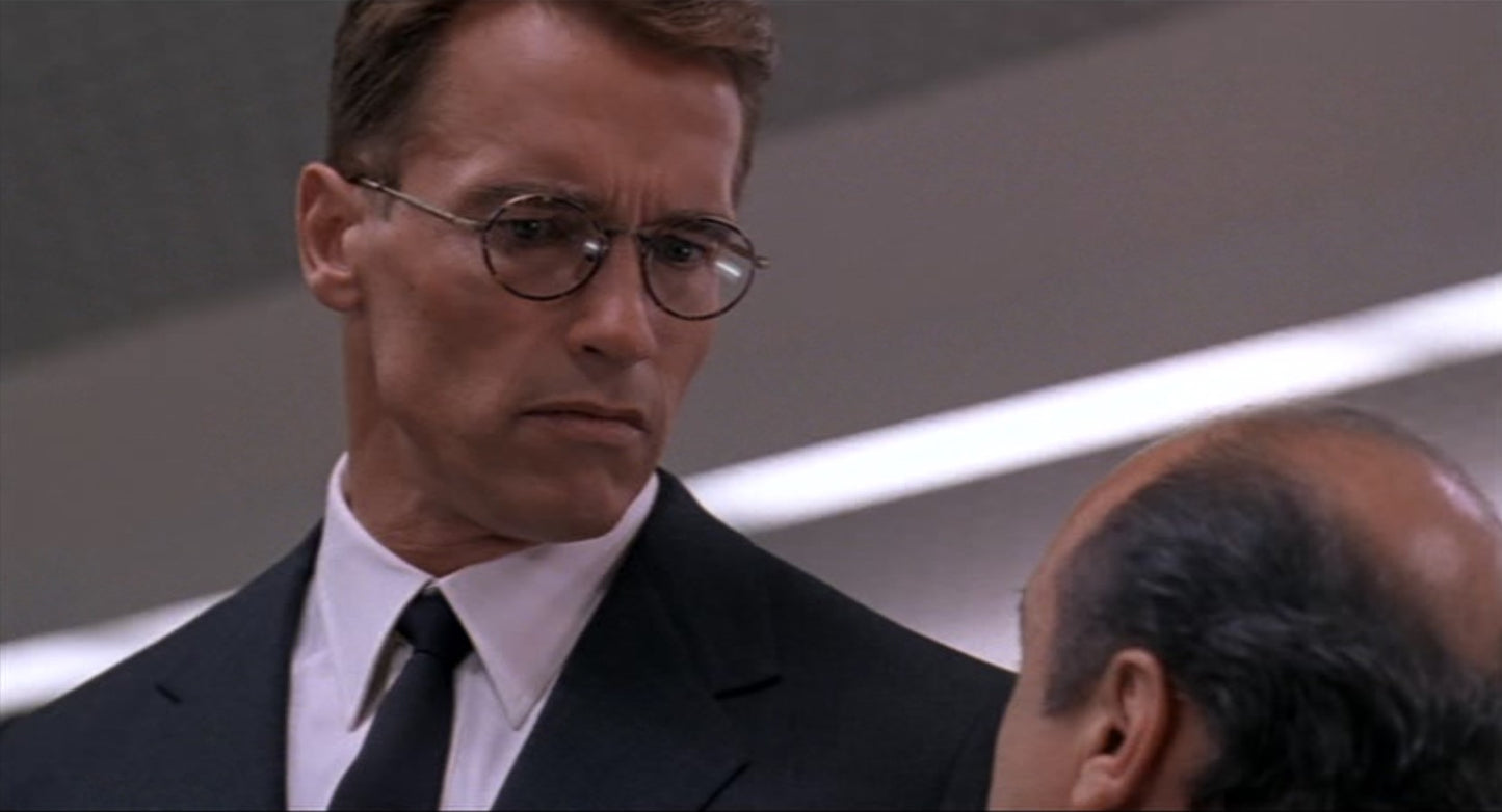 "Junior" Dr. Alex Hesse's (Arnold Schwarzenegger) Eyeglasses