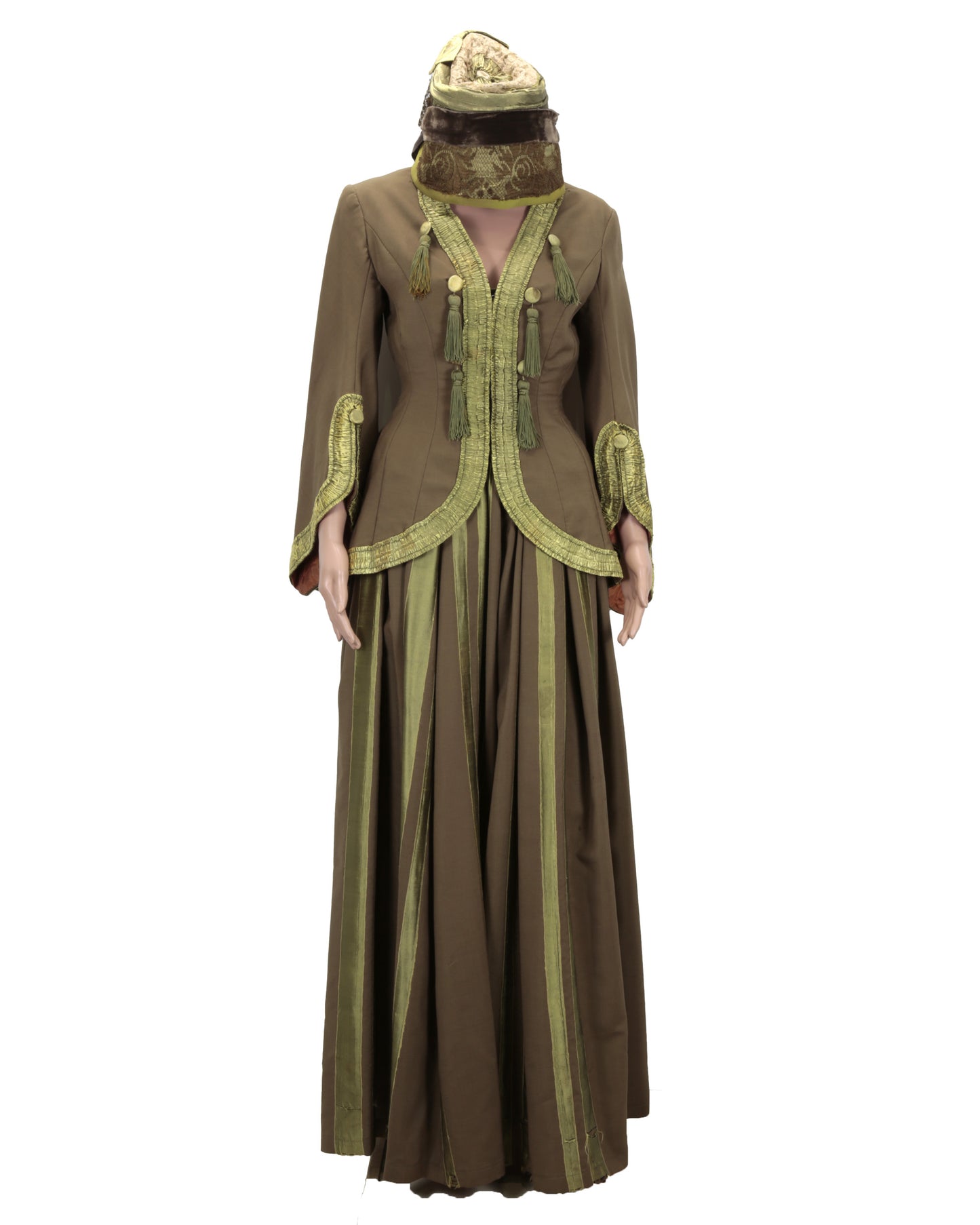 "David Copperfield" Aunt Betsy Trotwood's (Edith Evans) Costume