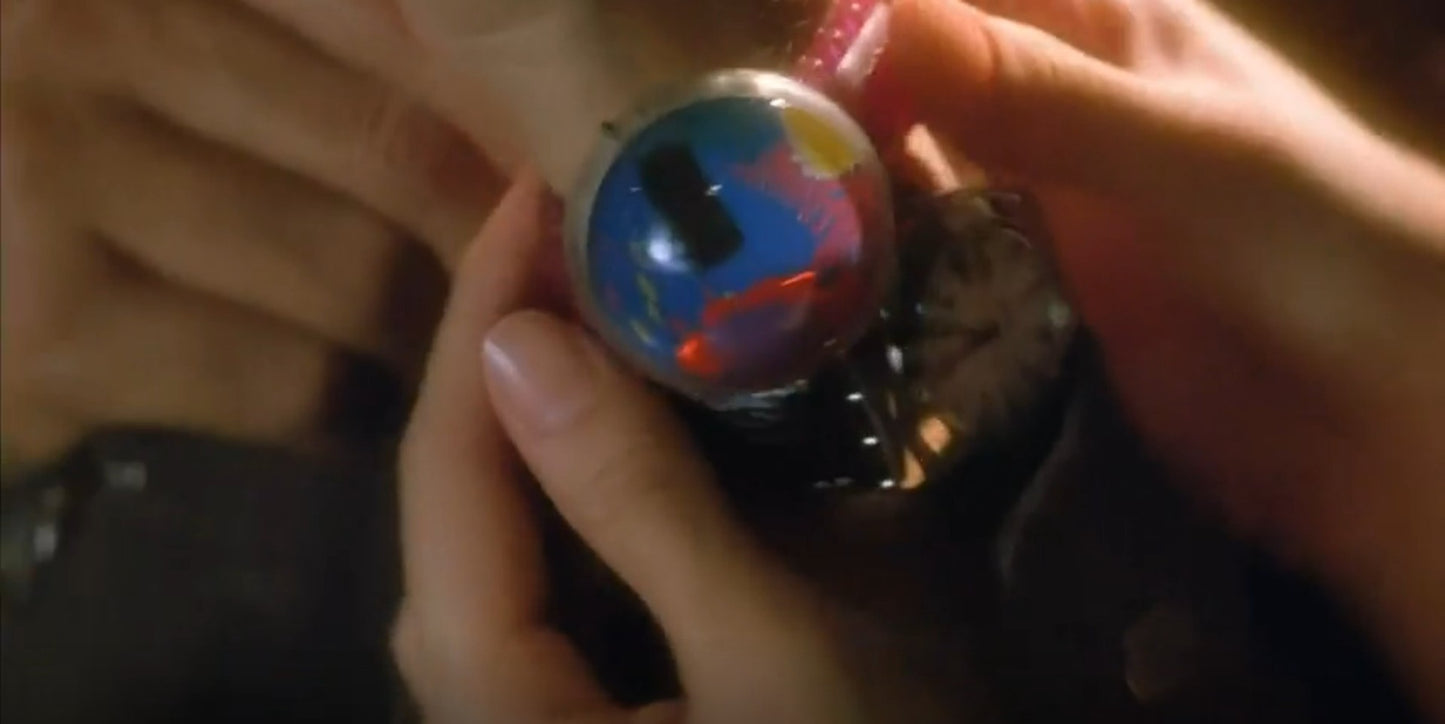 "Viva Erotica (Sik ching nam lui)" Sing's (Leslie Cheung) Wristwatch