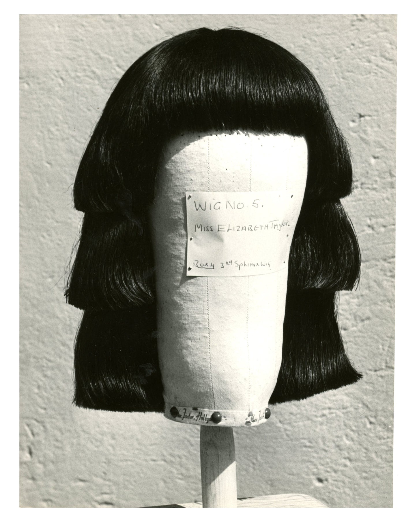 "Cleopatra" (1963) Set 40 Black & White Wig Photographs