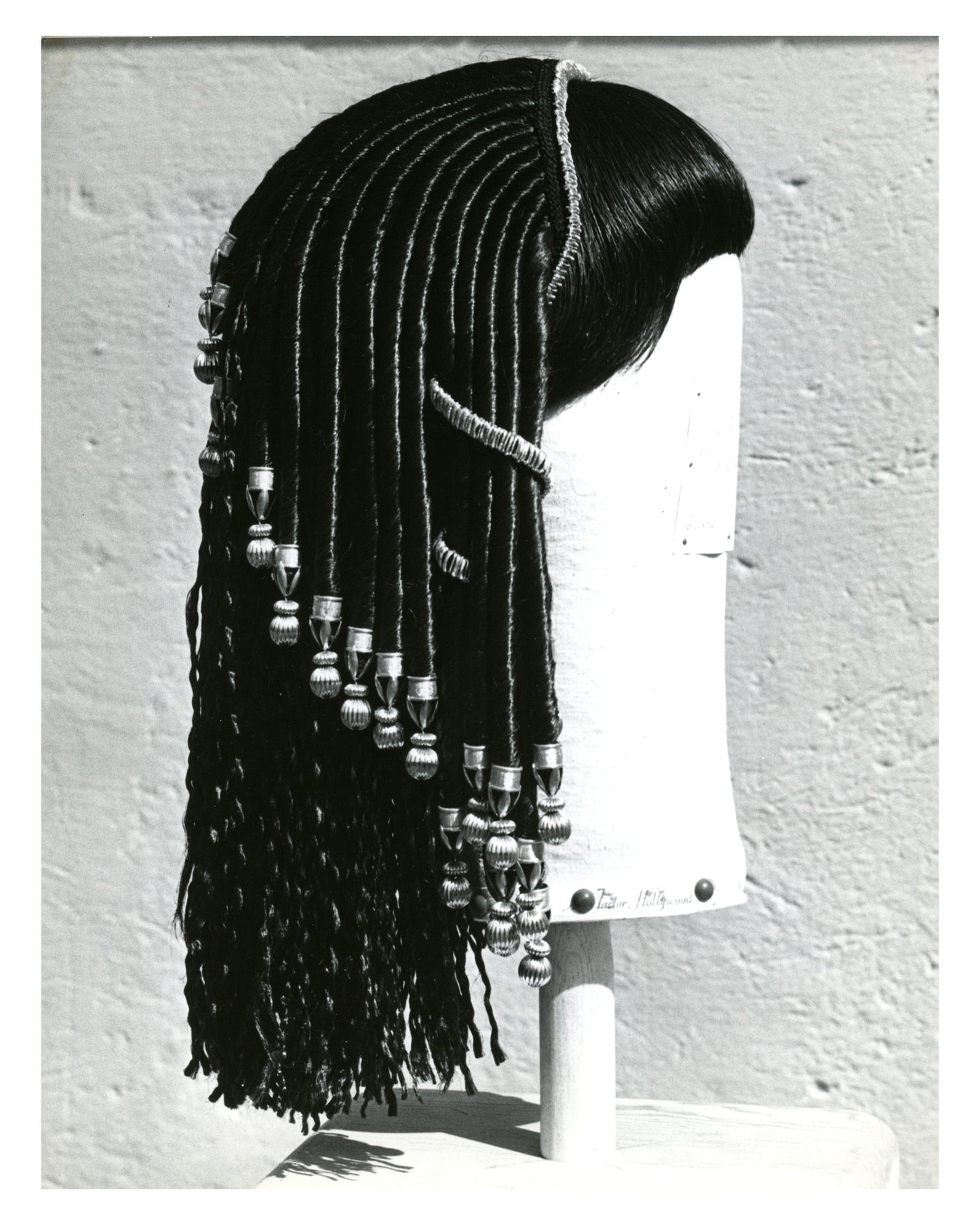 "Cleopatra" (1963) Set 40 Black & White Wig Photographs