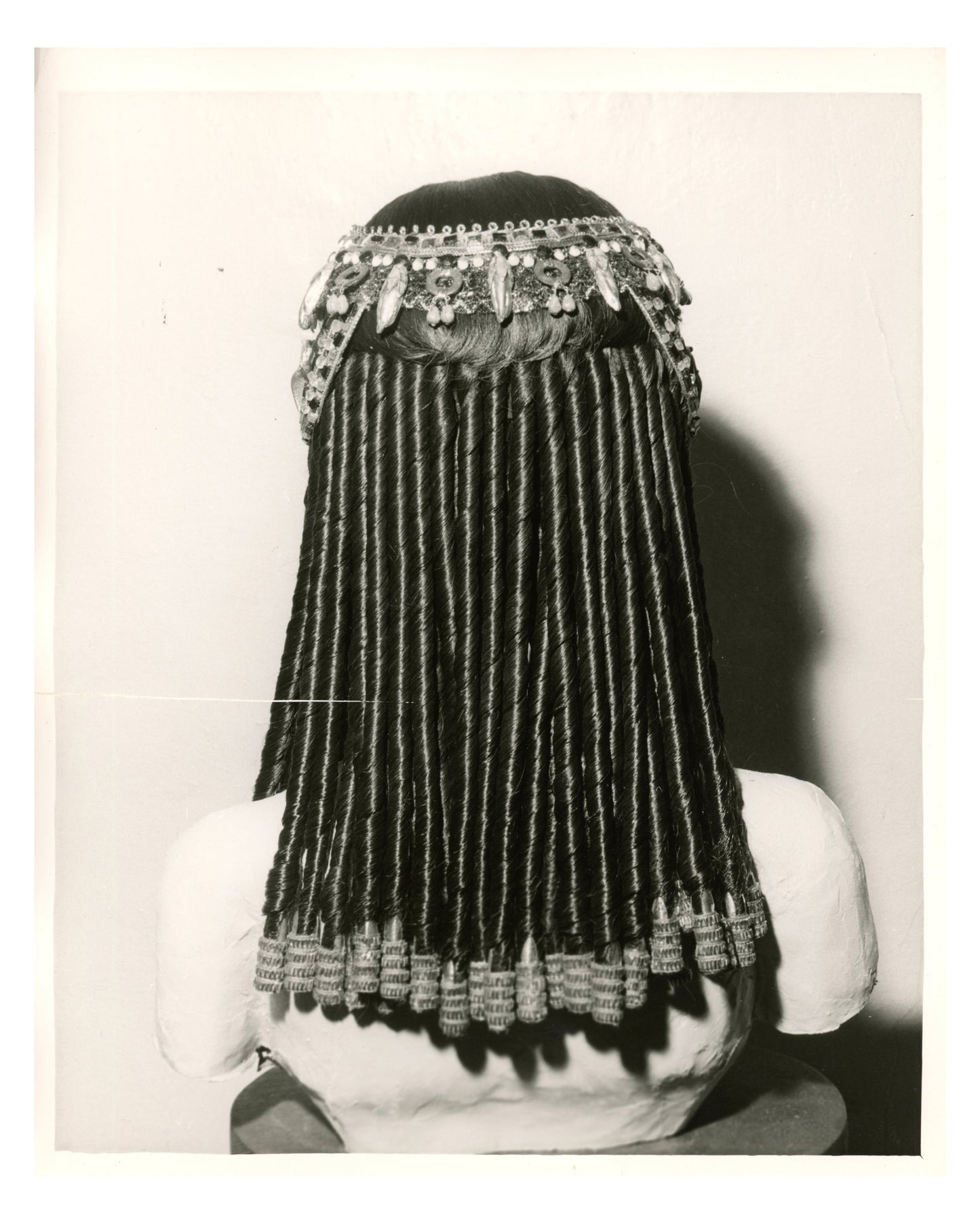 "Cleopatra" (1963) Set 40 Black & White Wig Photographs
