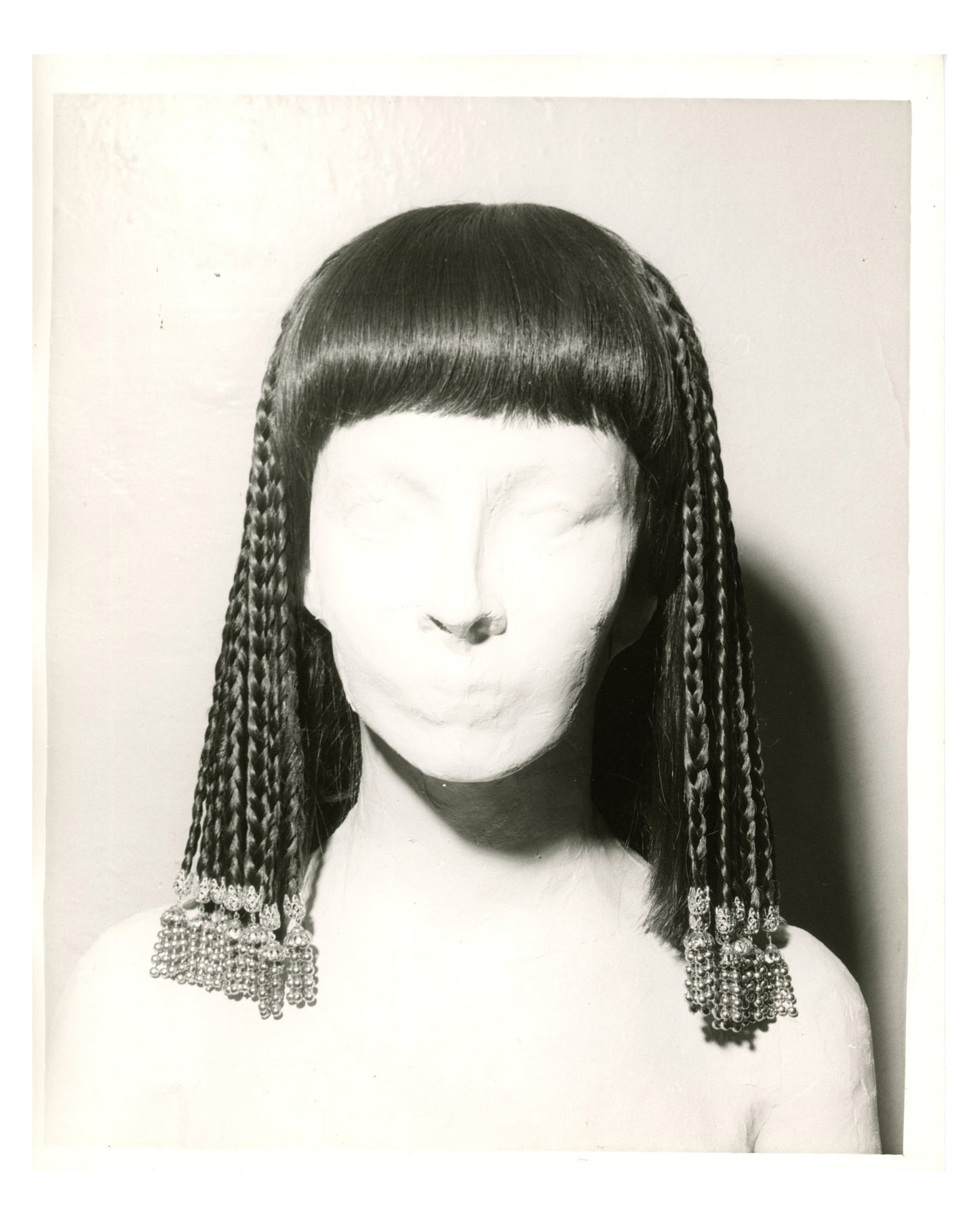 "Cleopatra" (1963) Set 40 Black & White Wig Photographs