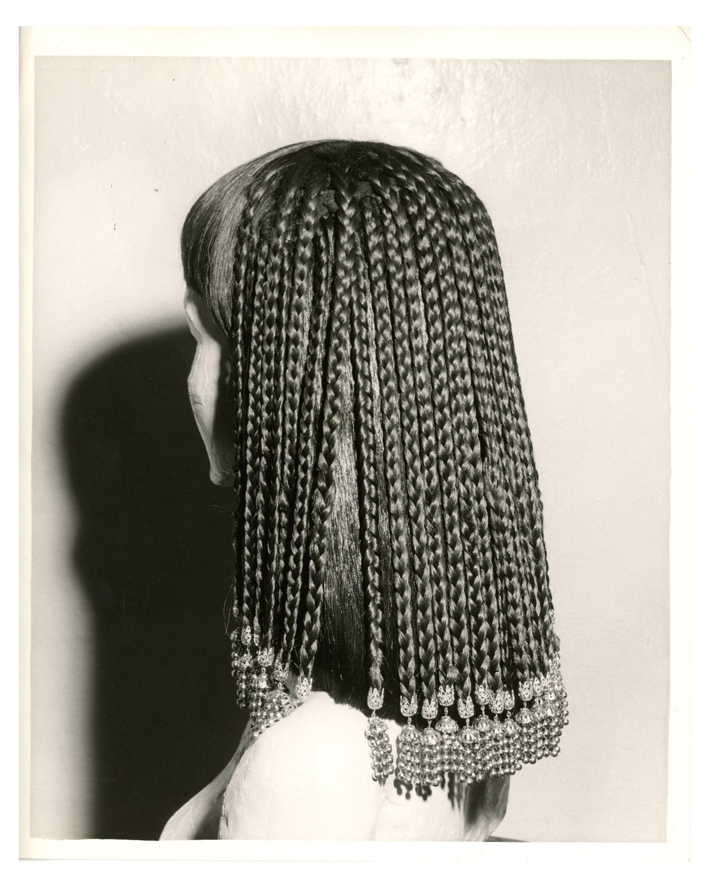 "Cleopatra" (1963) Set 40 Black & White Wig Photographs
