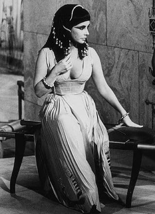 "Cleopatra" (1963) Set 40 Black & White Wig Photographs
