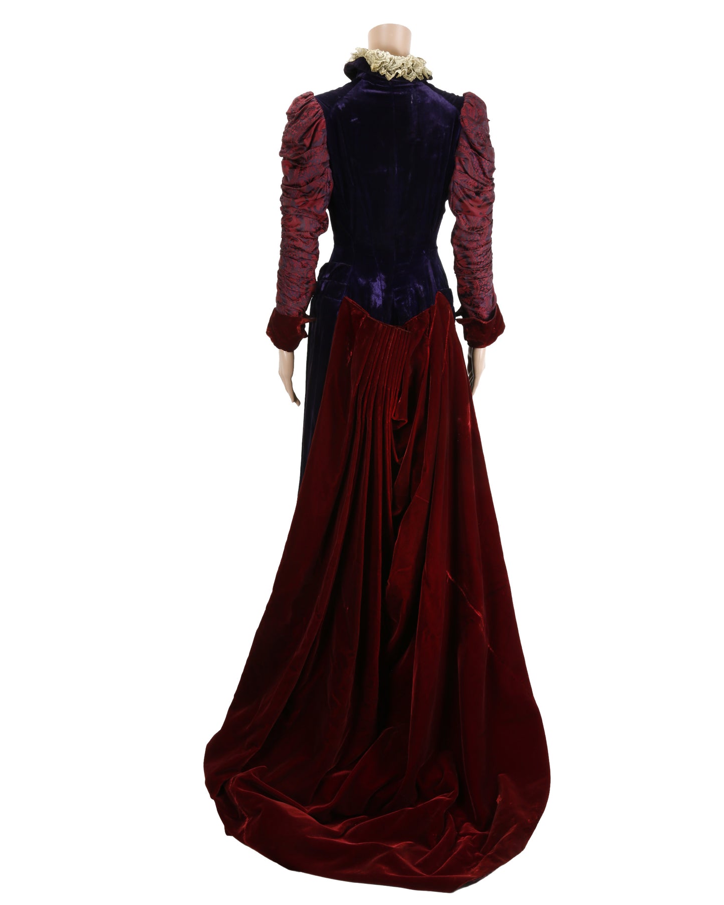 "Young Toscanini" Nadina's (Elizabeth Taylor) Dress