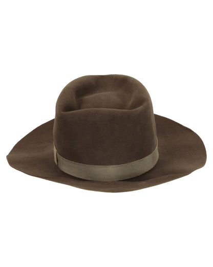 "Inspector Maigret (Maigret tend un piège)" Jules Maigret's (Jean Gabin) Hat and Pipe