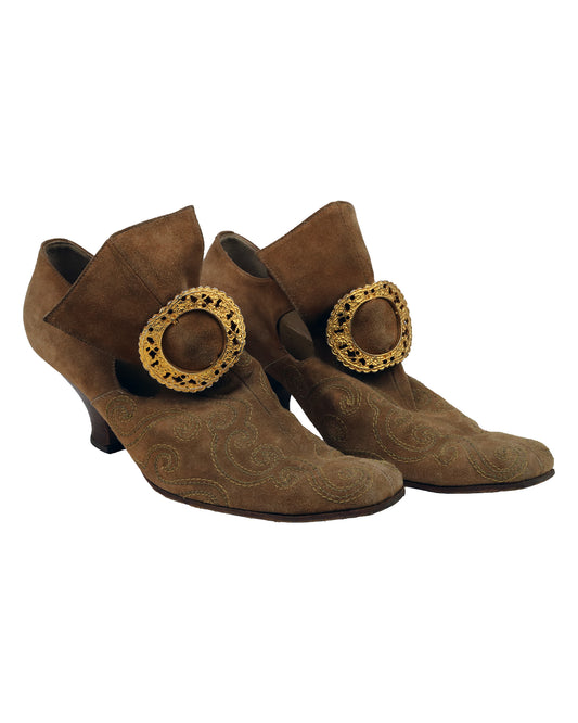 "The Scarlet Letter" Hester Prynne's (Demi Moore) Shoes