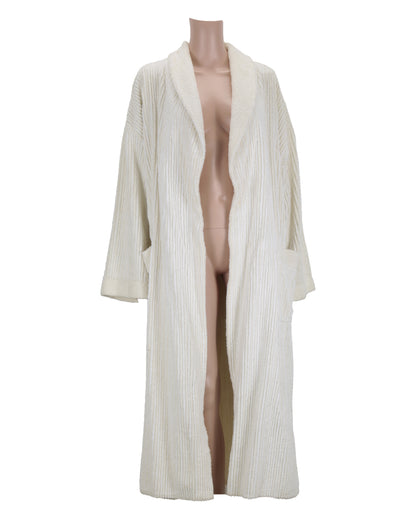 "Fluke" Carol Johnson's (Nancy Travis) Robe