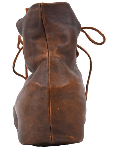 "Rob Roy" Rob Roy's (Liam Neeson) Shoes