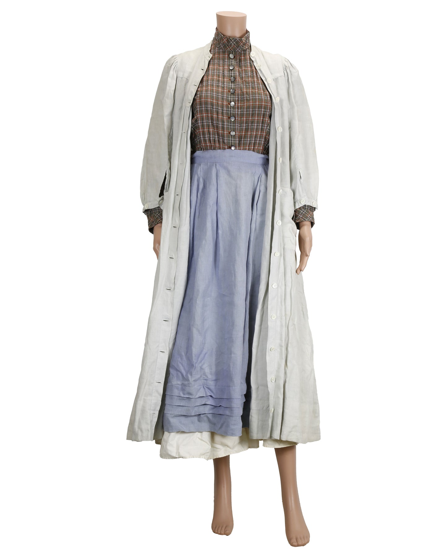 Mr. Schutz's Palms (Les palmes de M. Schutz)" Marie Curie's (Isabelle Huppert) Costume