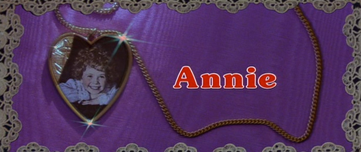 "Annie" (1982) Newspaper featuring Annie (Aileen Quinn)