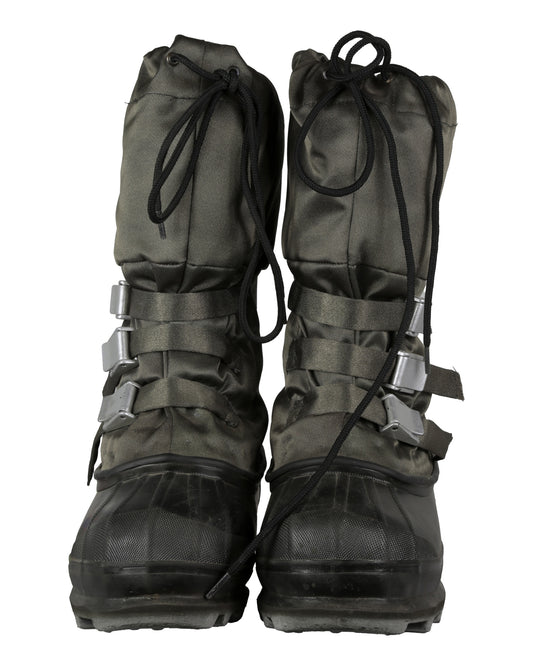 "Lost in Space" (1998) Will Robinson's (Jack Johnson) Boots