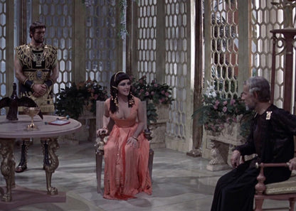 "Cleopatra" (1963) Set 40 Black & White Wig Photographs